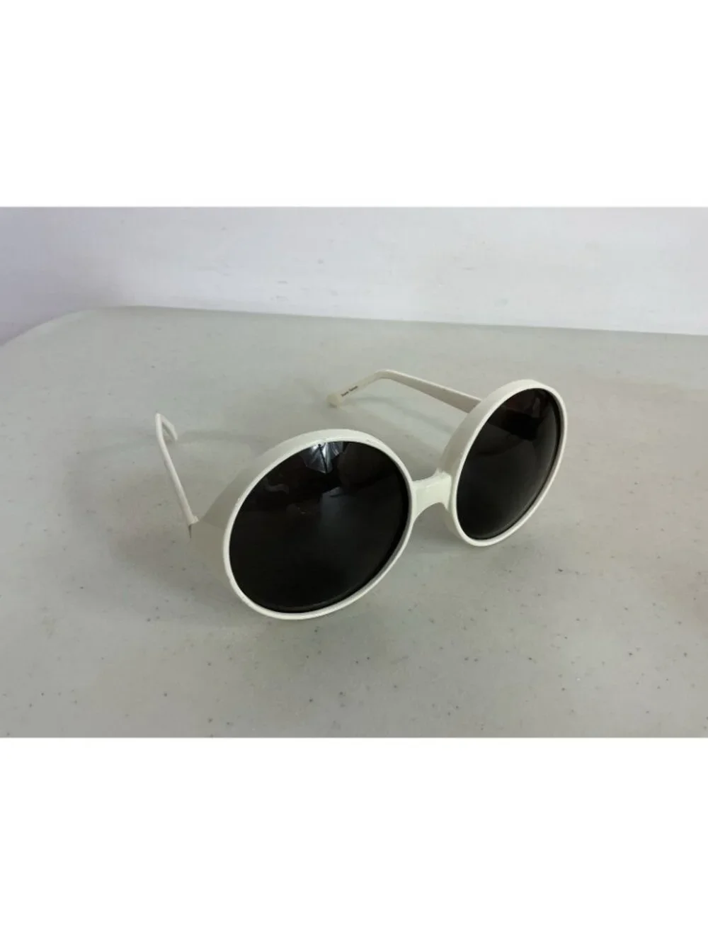 Vintage Dyce Large Round Lens White Sunglasses Retro Y2K